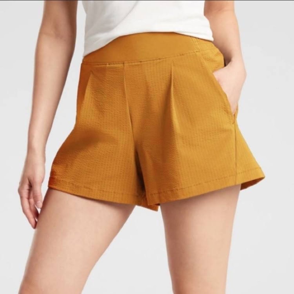 Athleta Textured Brooklyn Shorts